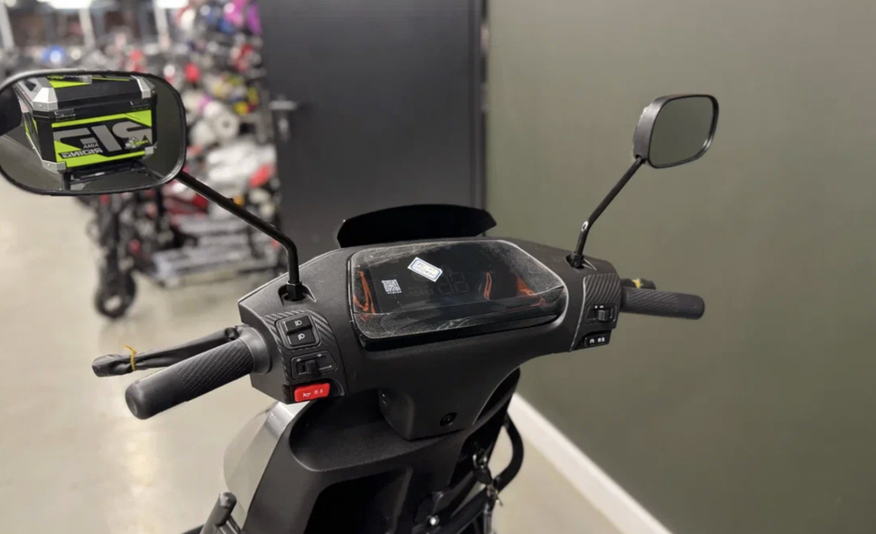 Электроскутер AIMA  Riding PRO 