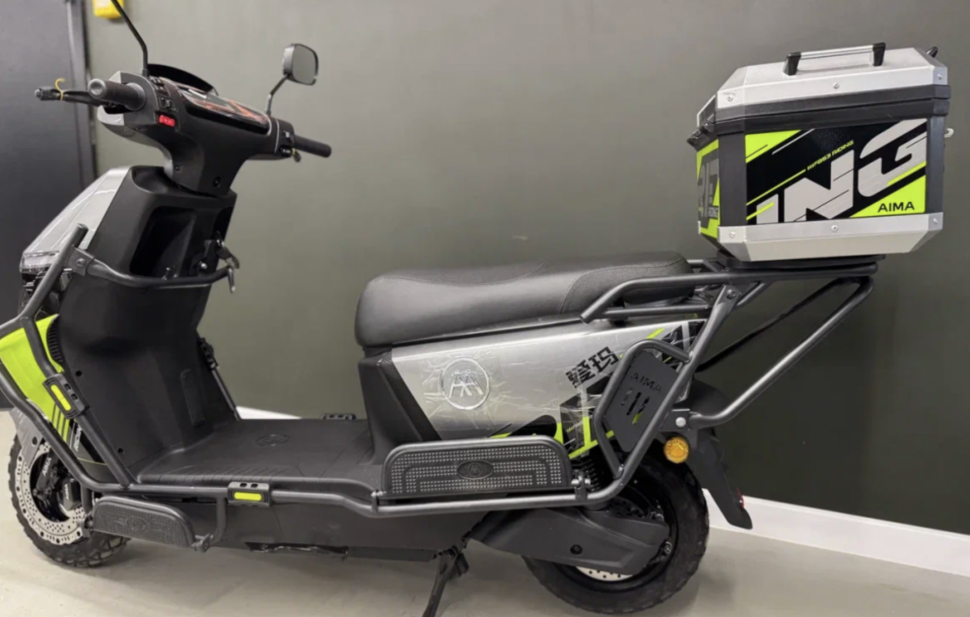 Электроскутер AIMA  Riding PRO 